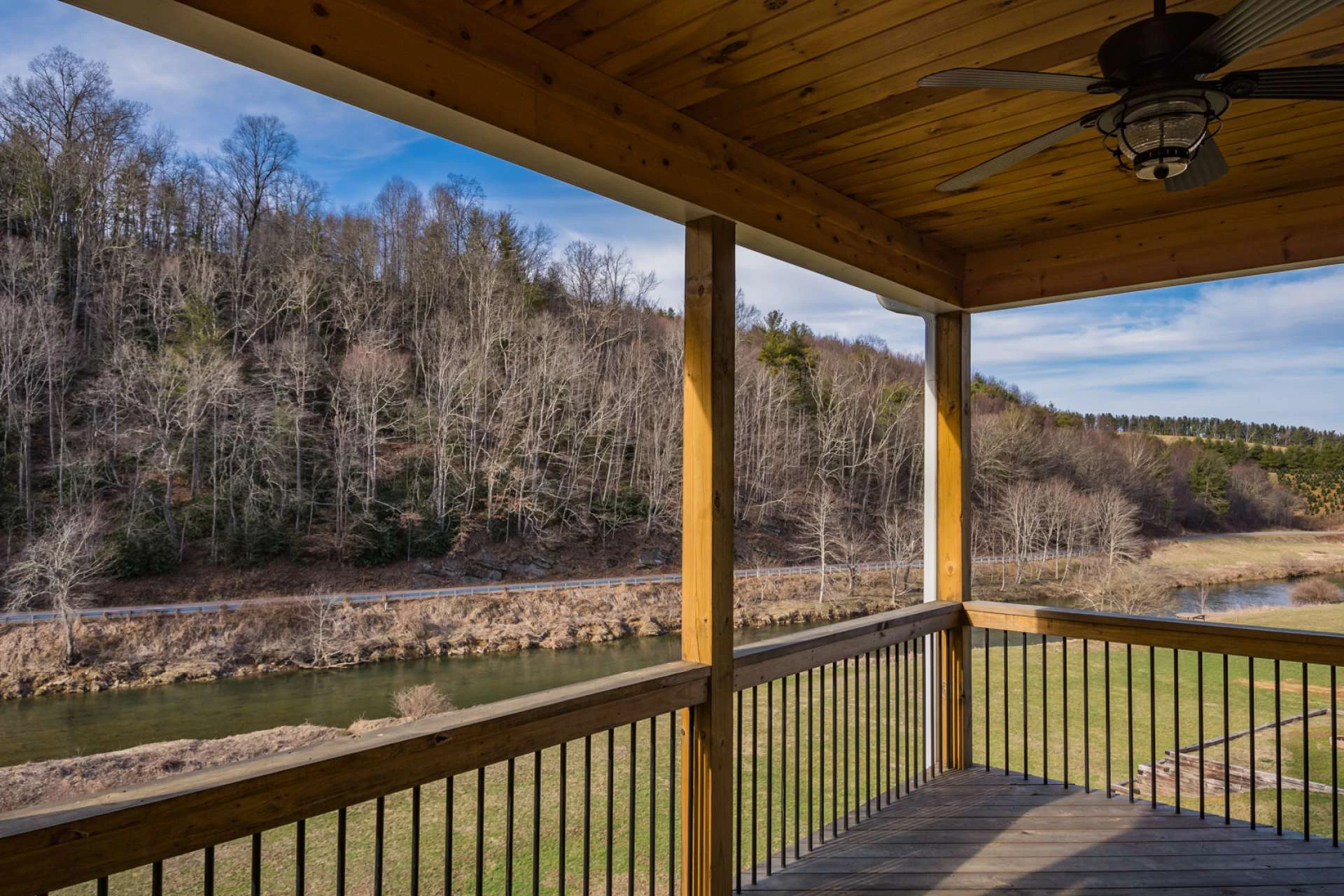Image number 5 for the current listing