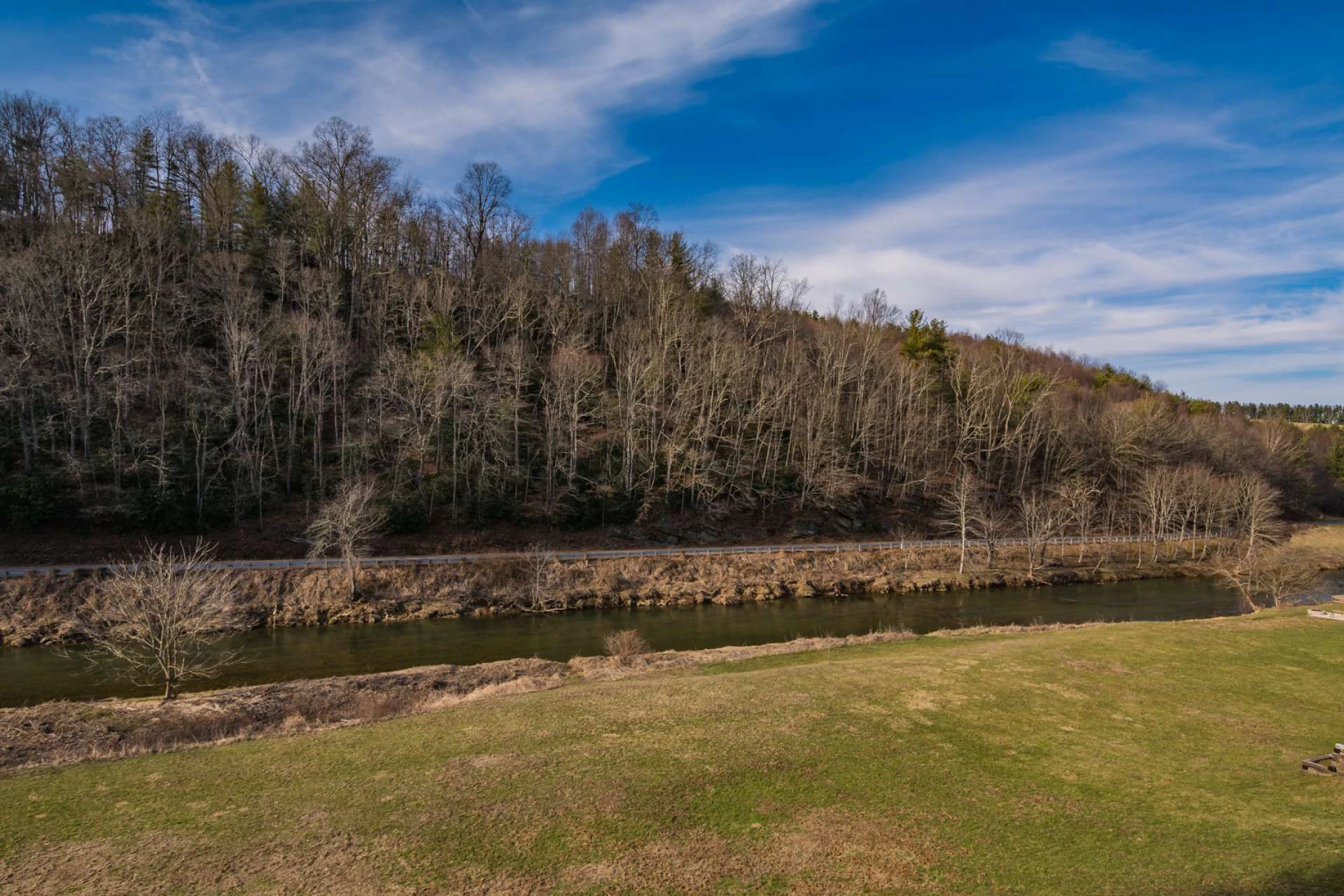 Image number 4 for the current listing