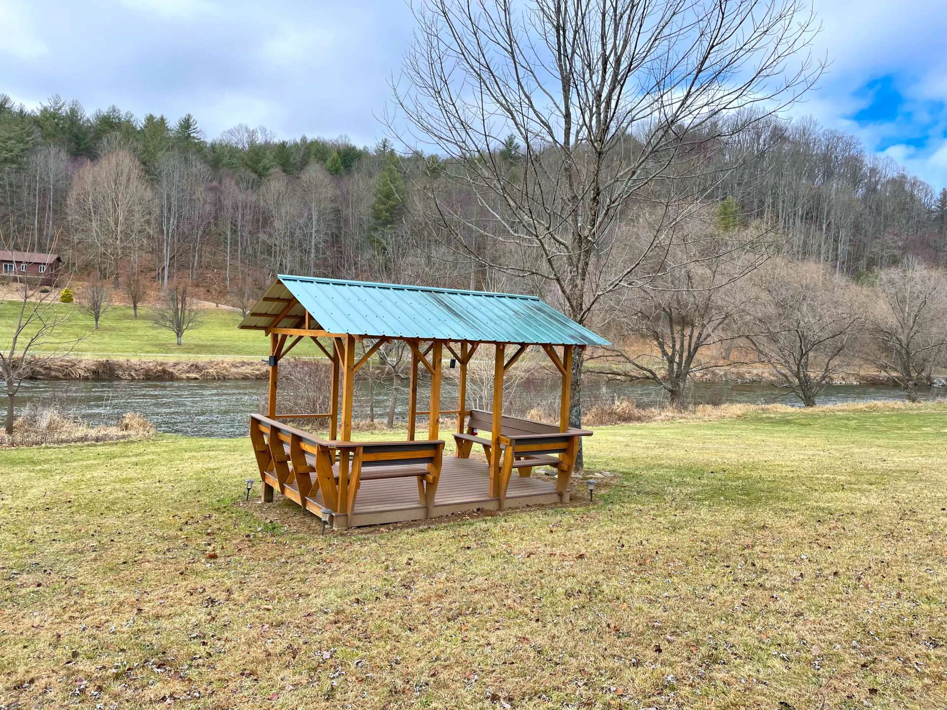 Image number 4 for the current listing