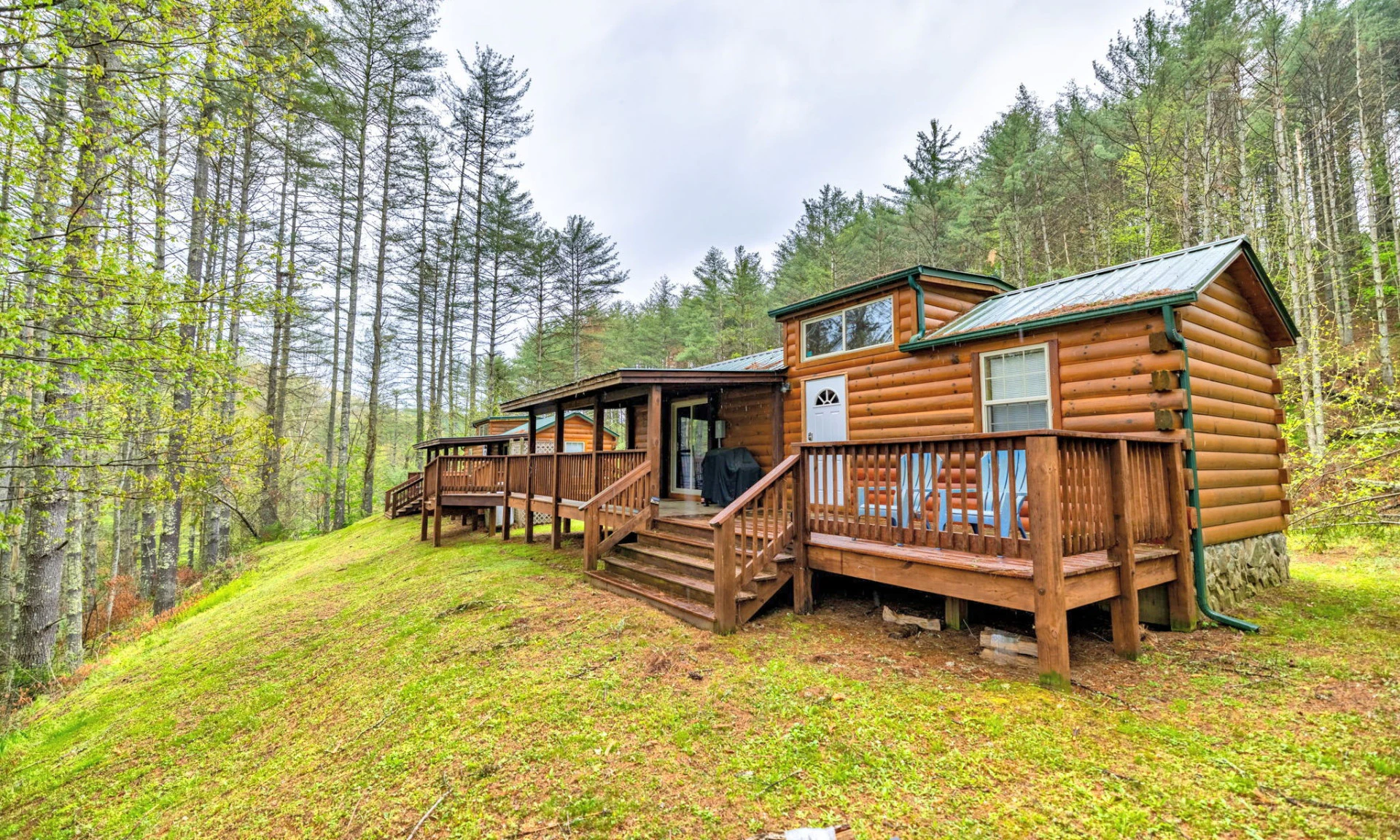 Image number 1 for the current listing