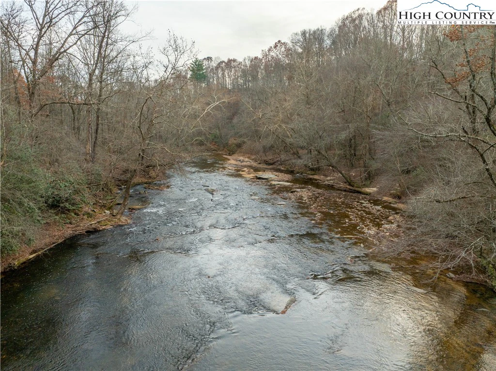 Image number 6 for the current listing