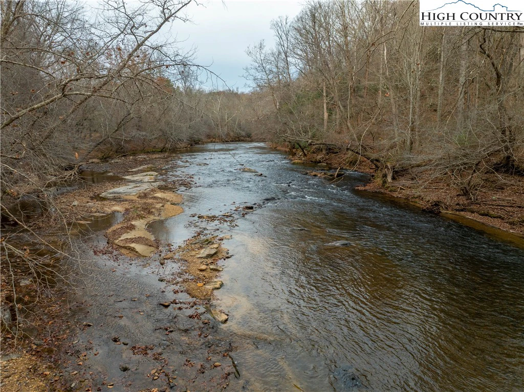 Image number 7 for the current listing