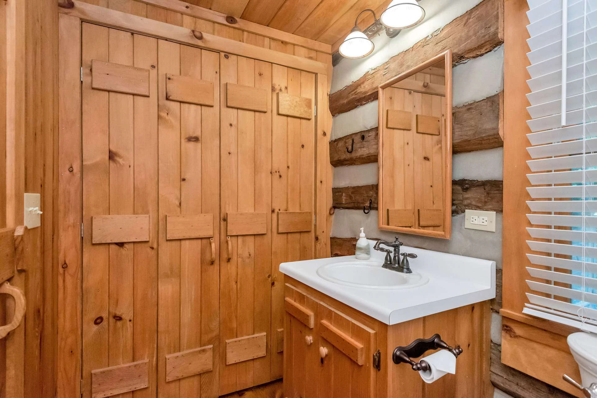 Image number 6 for the current listing