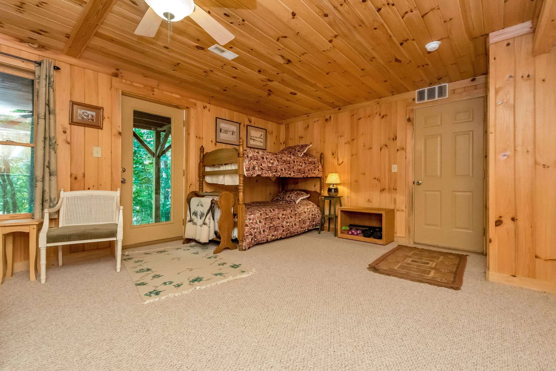 Image number 20 for the current listing
