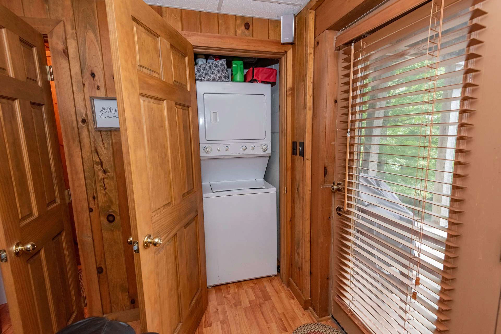Image number 10 for the current listing
