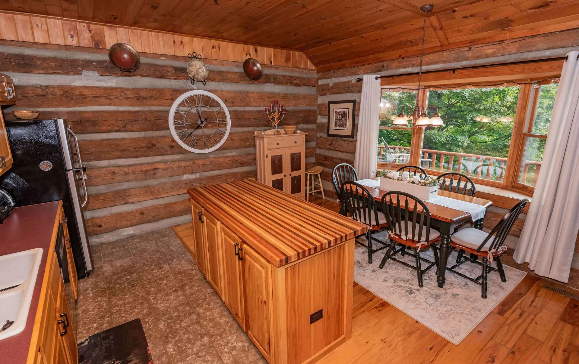 Image number 19 for the current listing