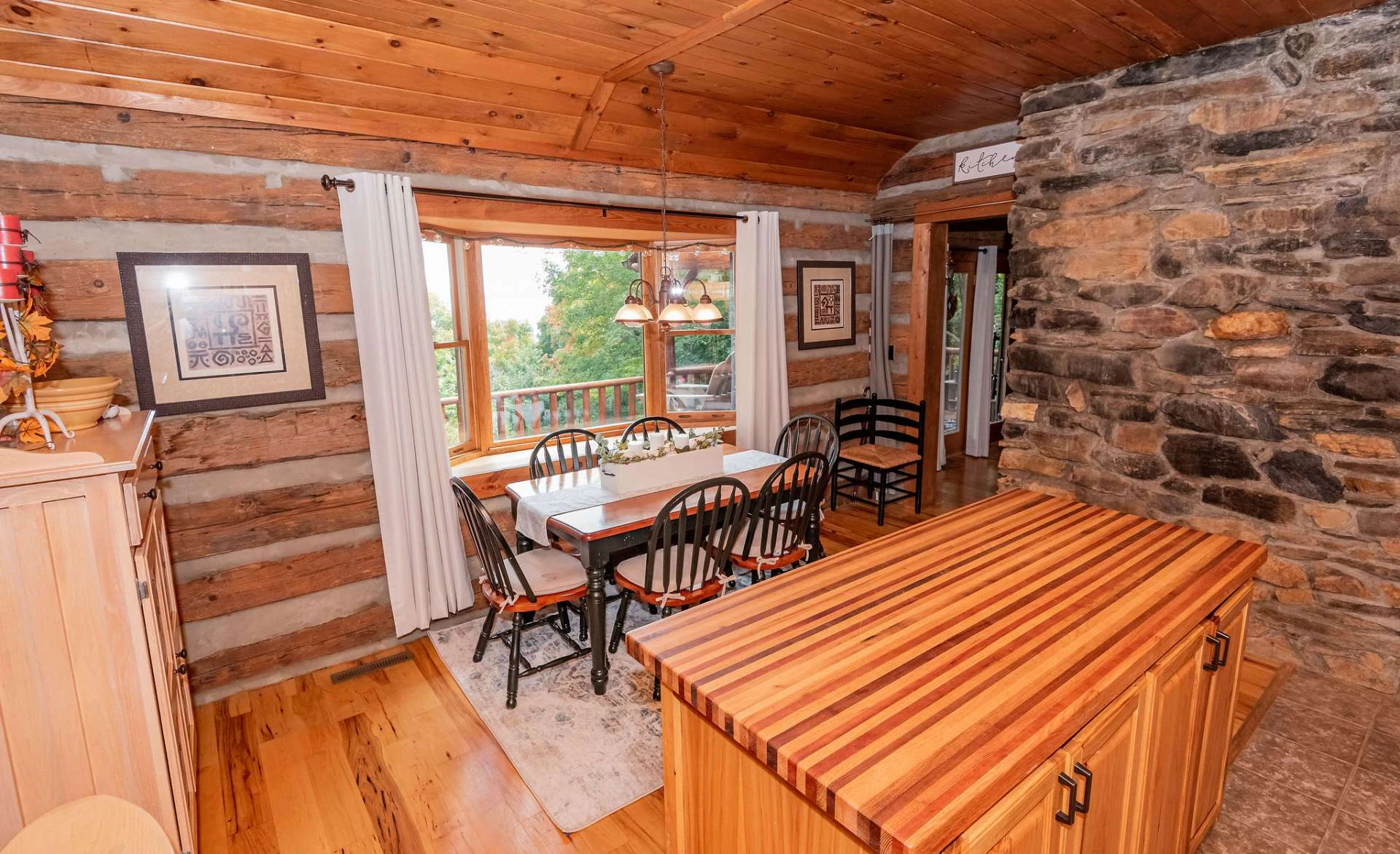 Image number 4 for the current listing