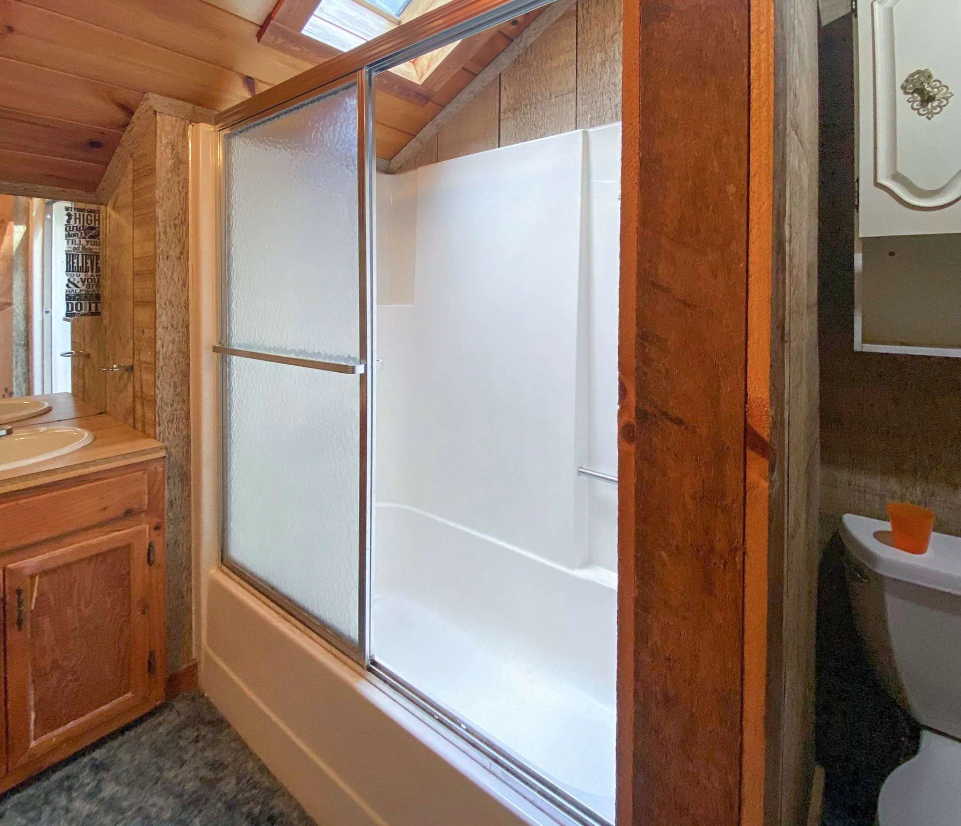 Image number 3 for the current listing