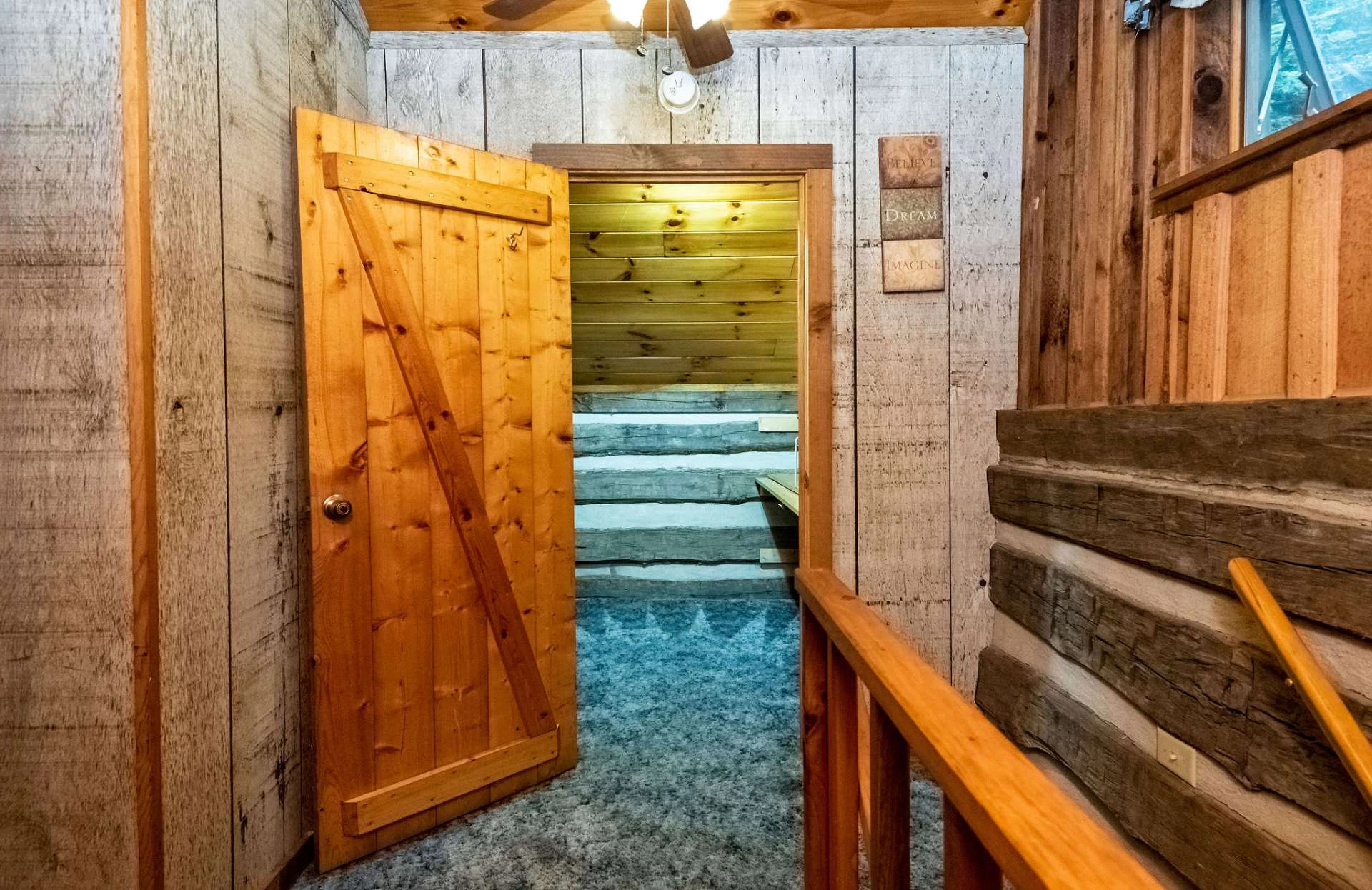 Image number 8 for the current listing