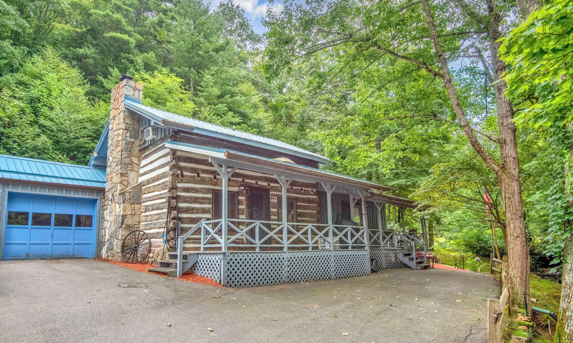 Image number 1 for the current listing