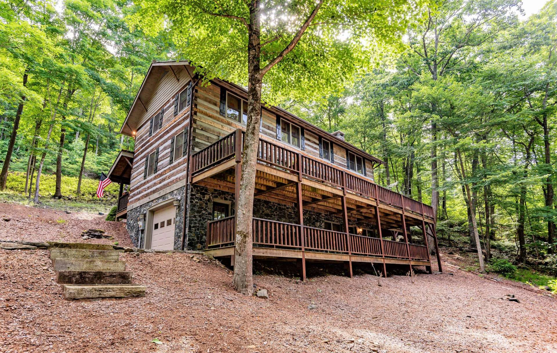 Image number 19 for the current listing