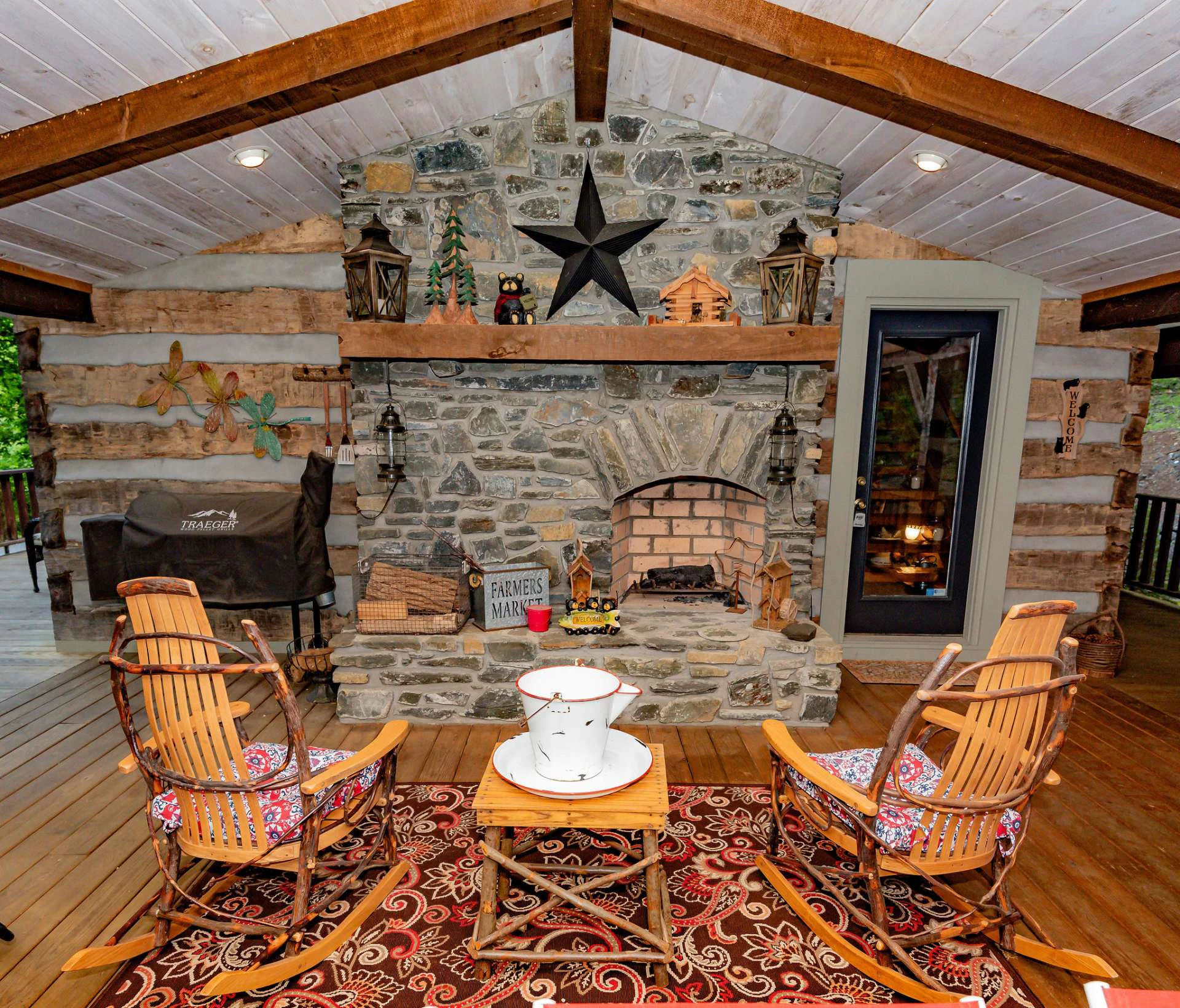 Image number 13 for the current listing
