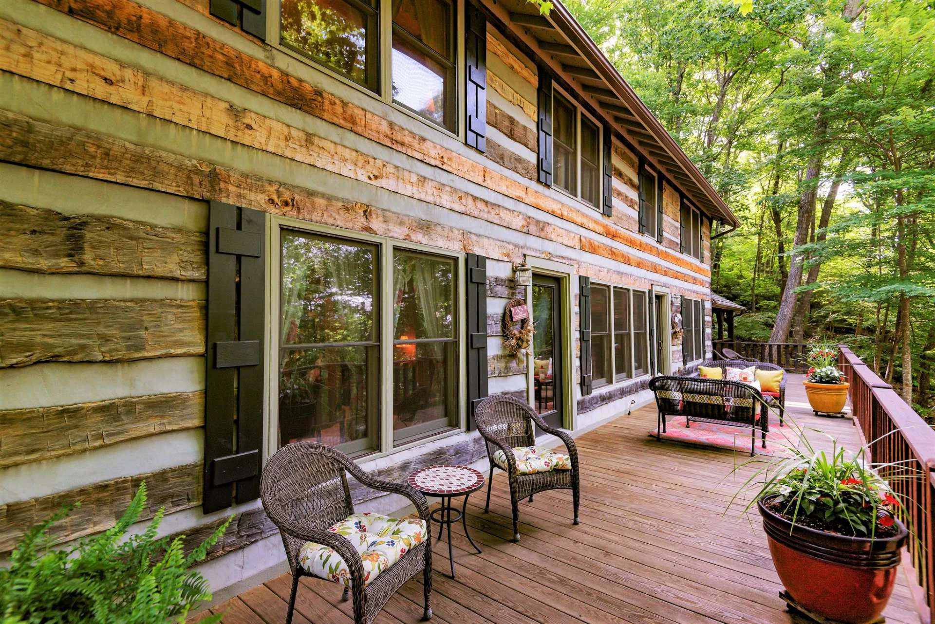 Image number 15 for the current listing