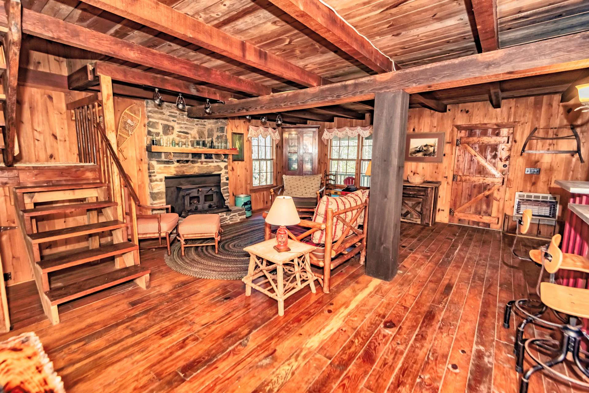 Image number 3 for the current listing