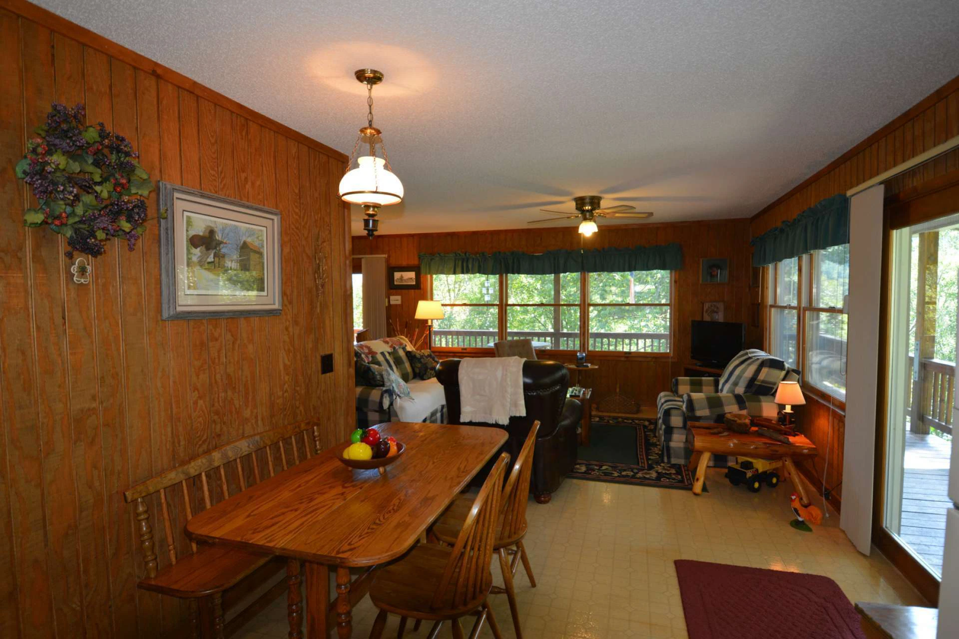 Image number 15 for the current listing
