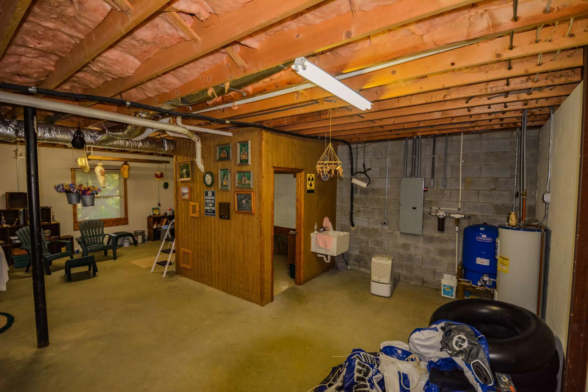 Image number 10 for the current listing