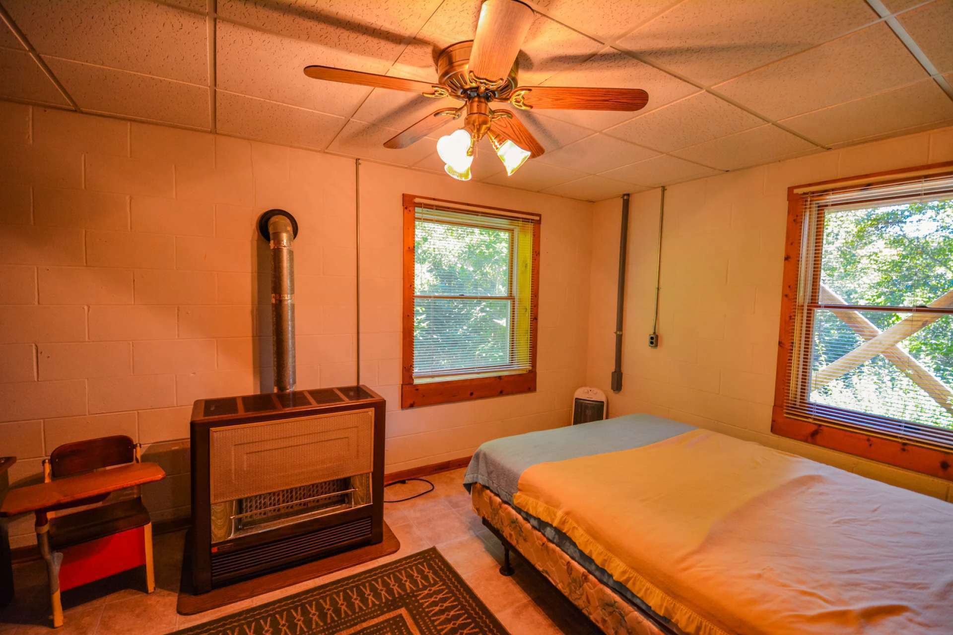 Image number 8 for the current listing