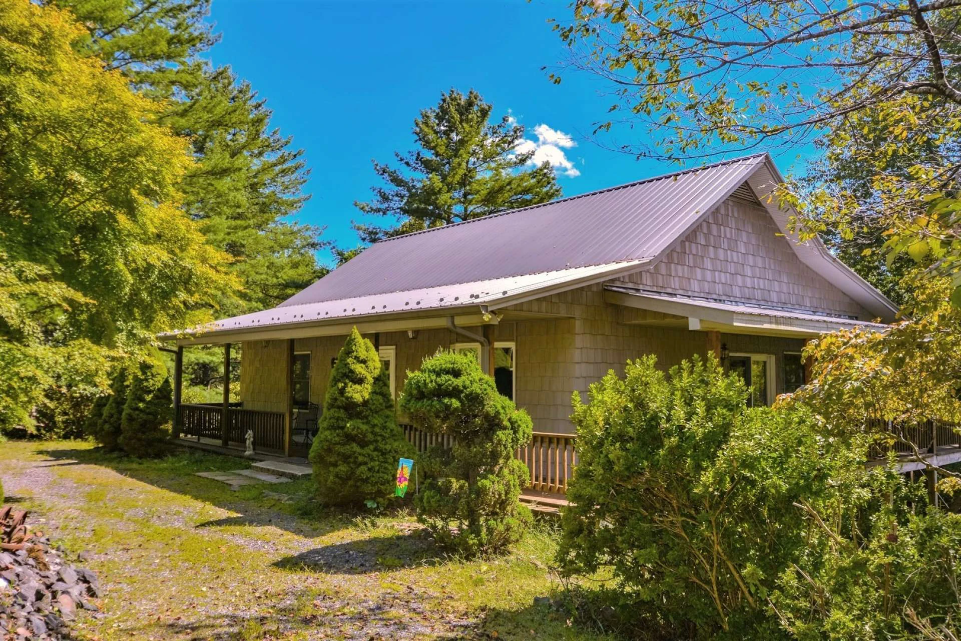 Image number 2 for the current listing