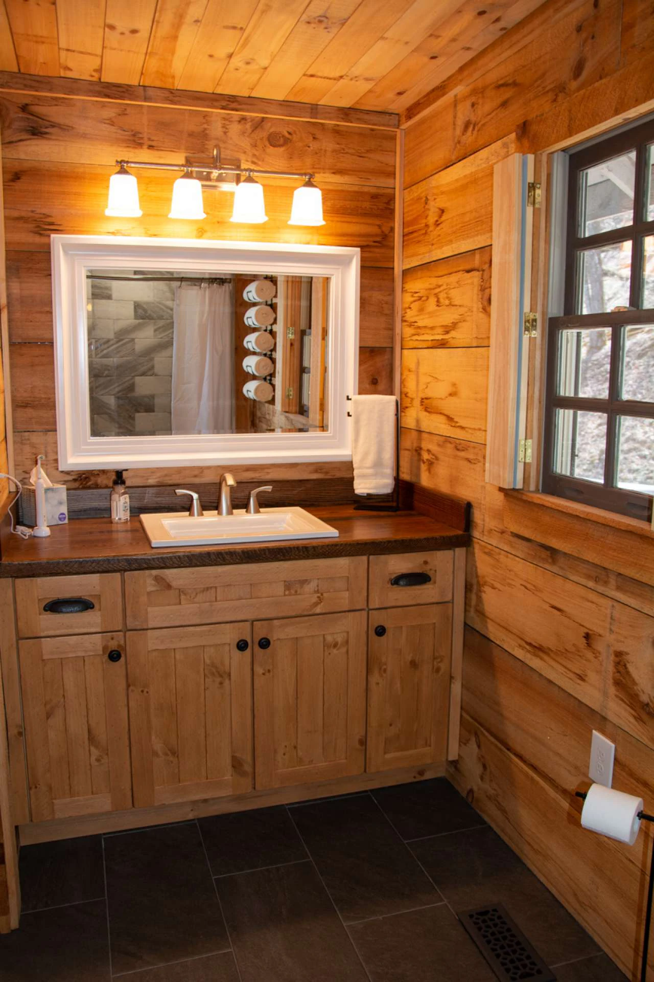 Image number 7 for the current listing