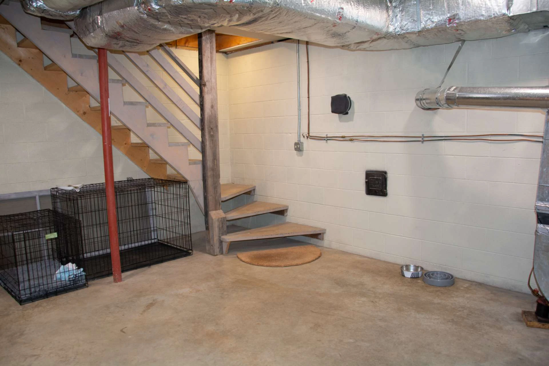 Image number 2 for the current listing