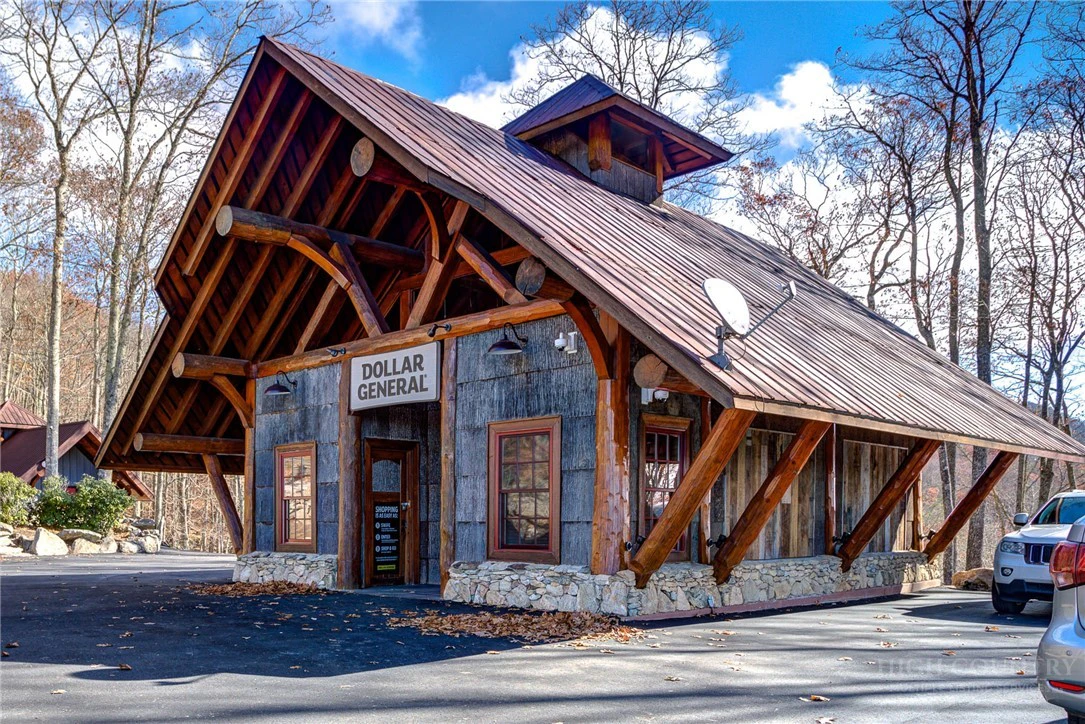 Image number 13 for the current listing