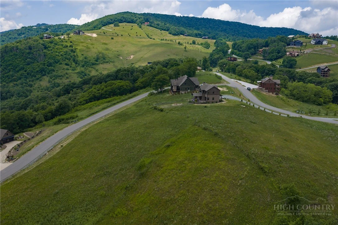 Image number 11 for the current listing