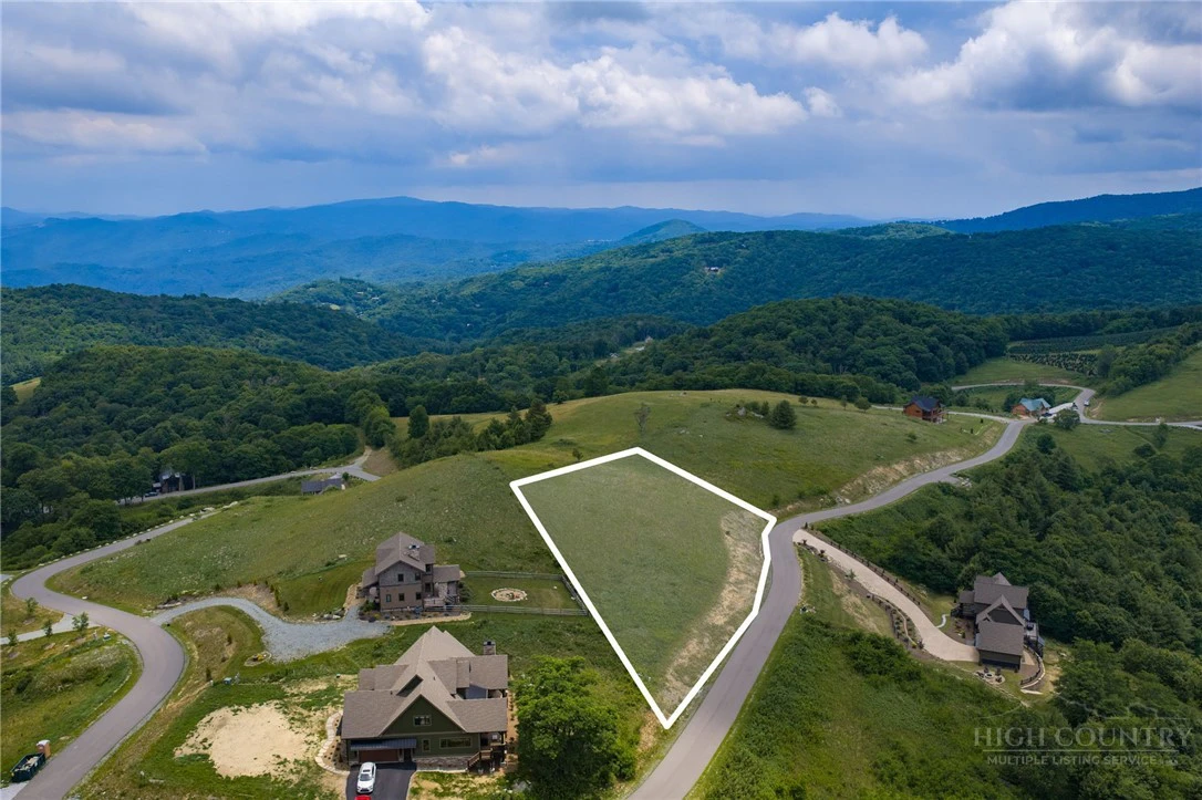 Image number 18 for the current listing