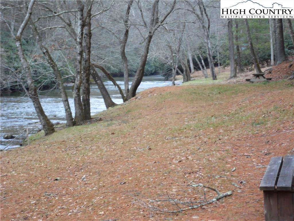 Image number 14 for the current listing