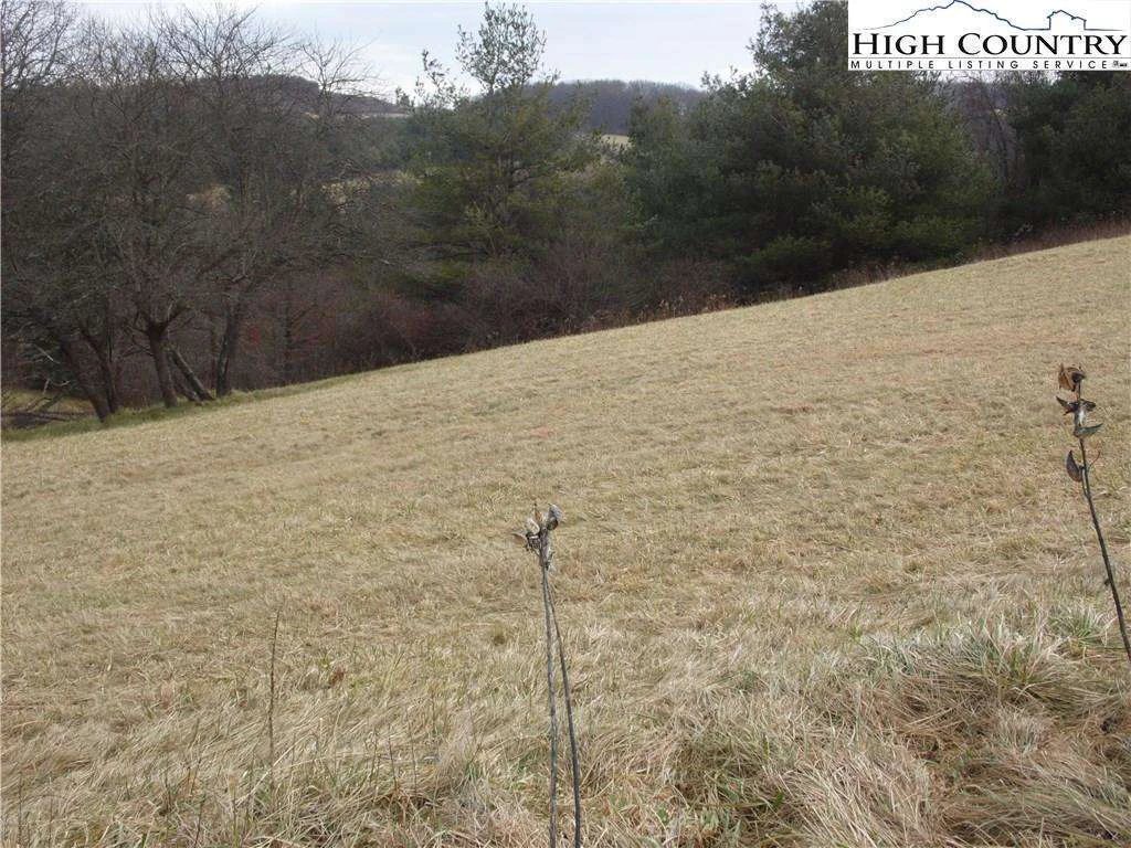 Image number 9 for the current listing