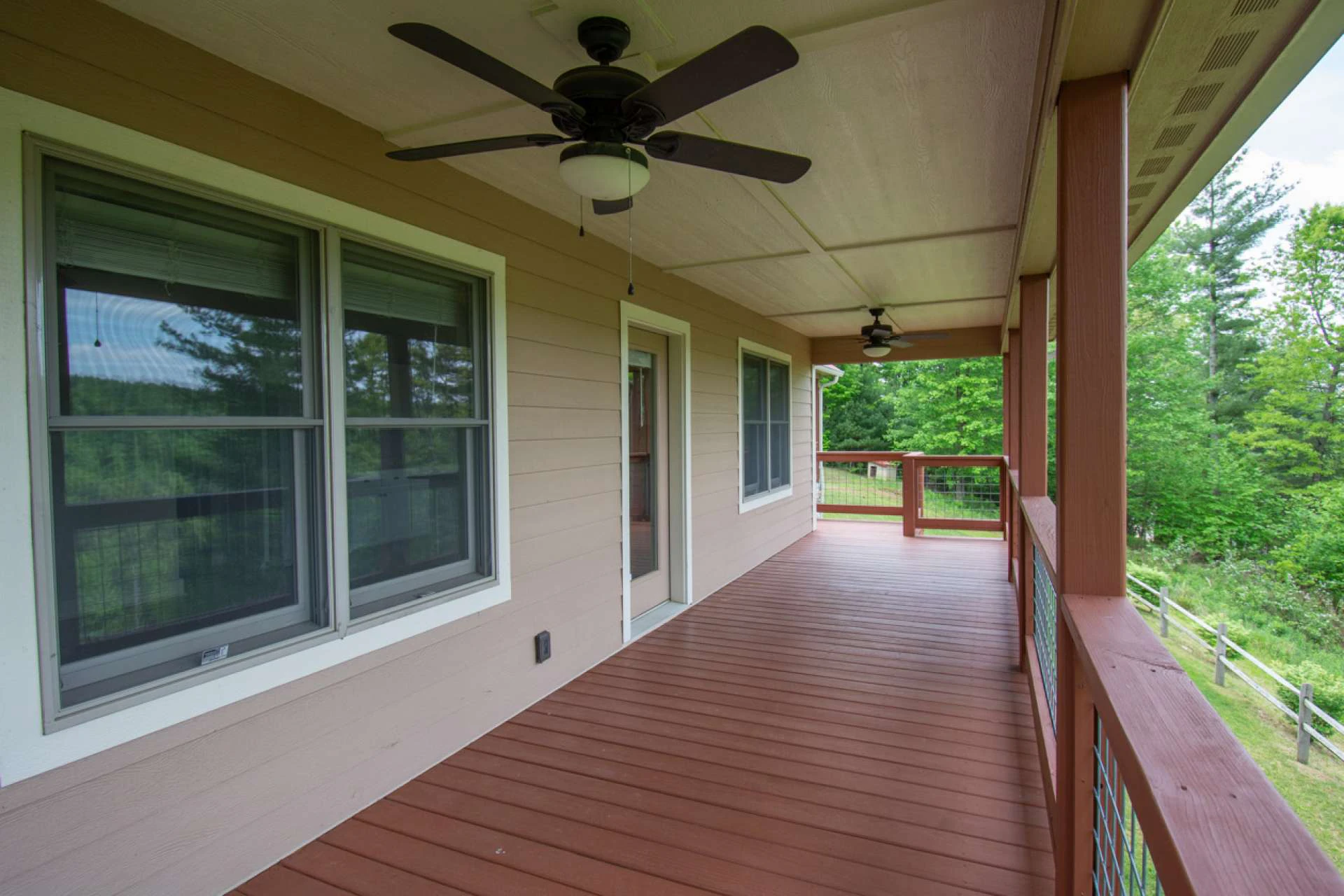 Image number 4 for the current listing