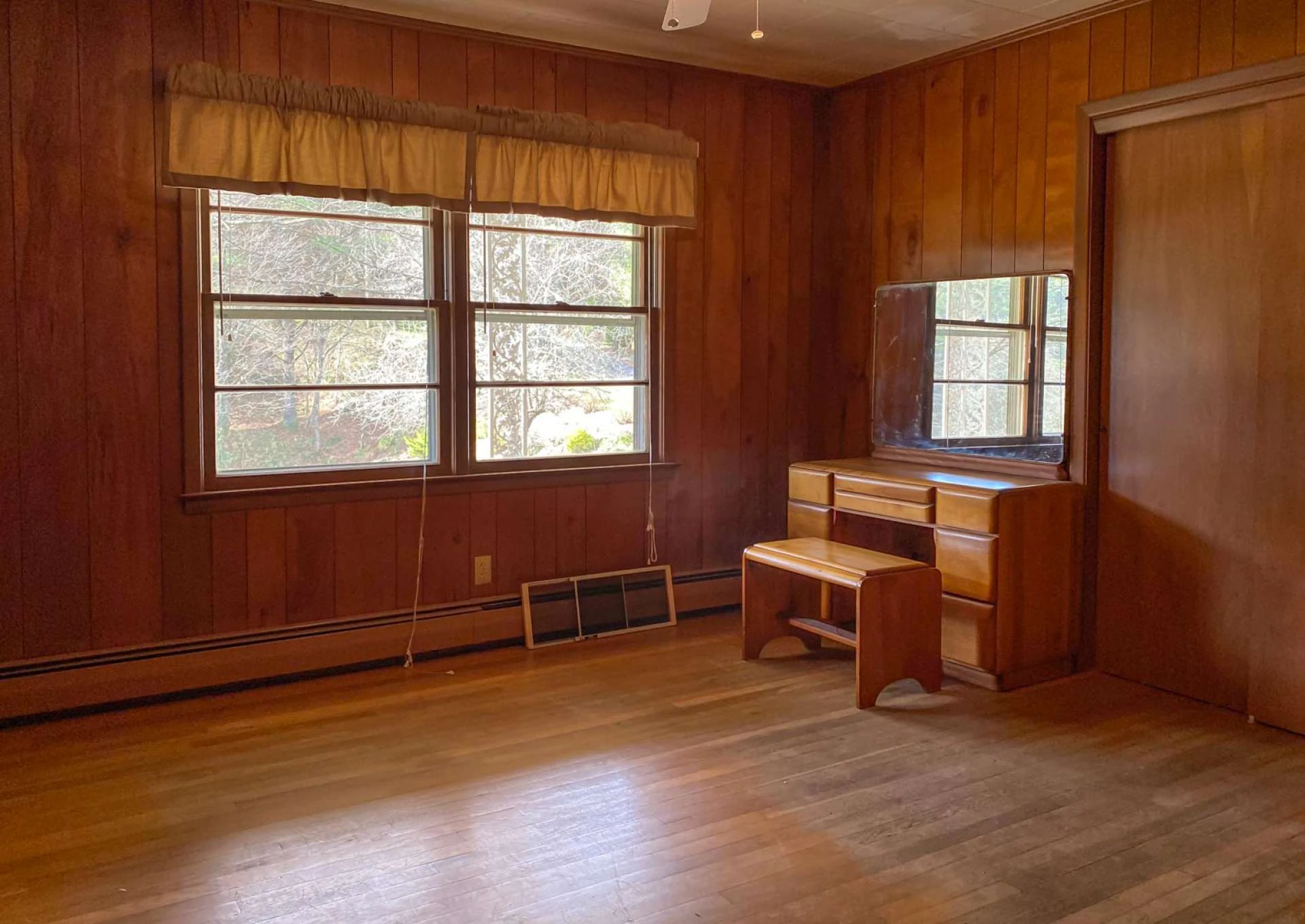 Image number 6 for the current listing