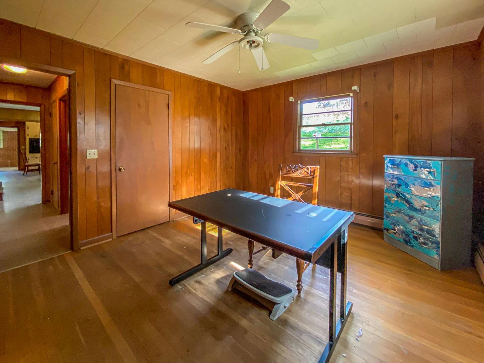 Image number 4 for the current listing