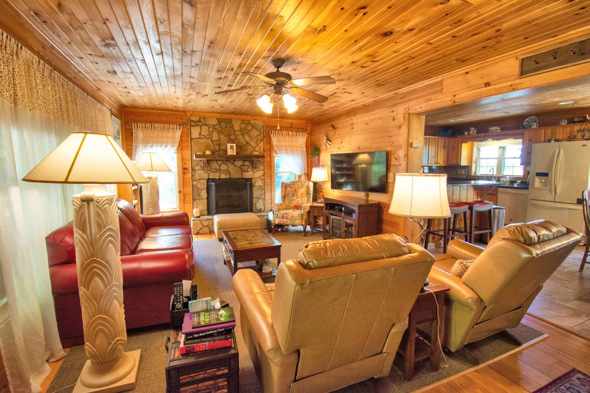 Image number 20 for the current listing