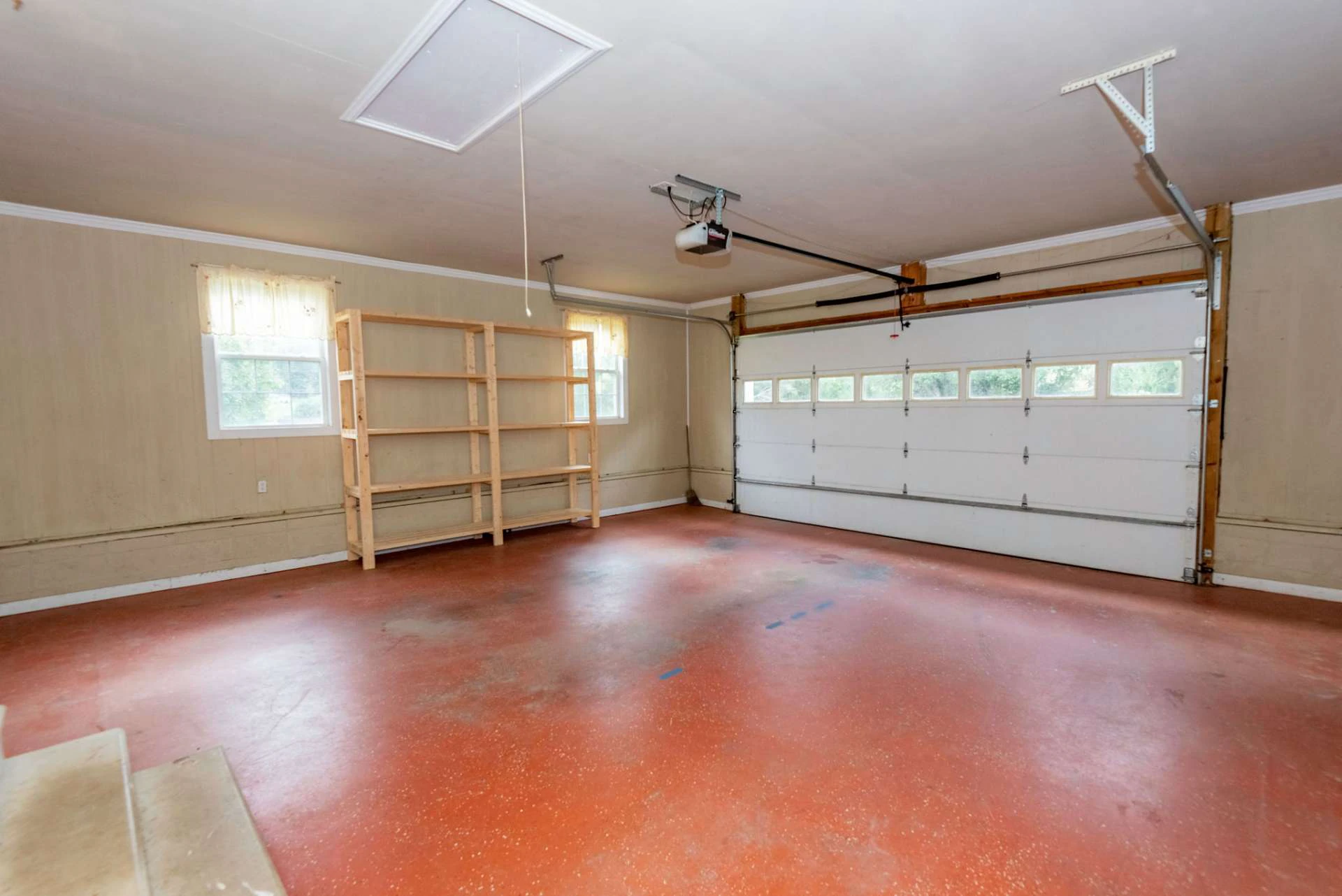 Image number 2 for the current listing