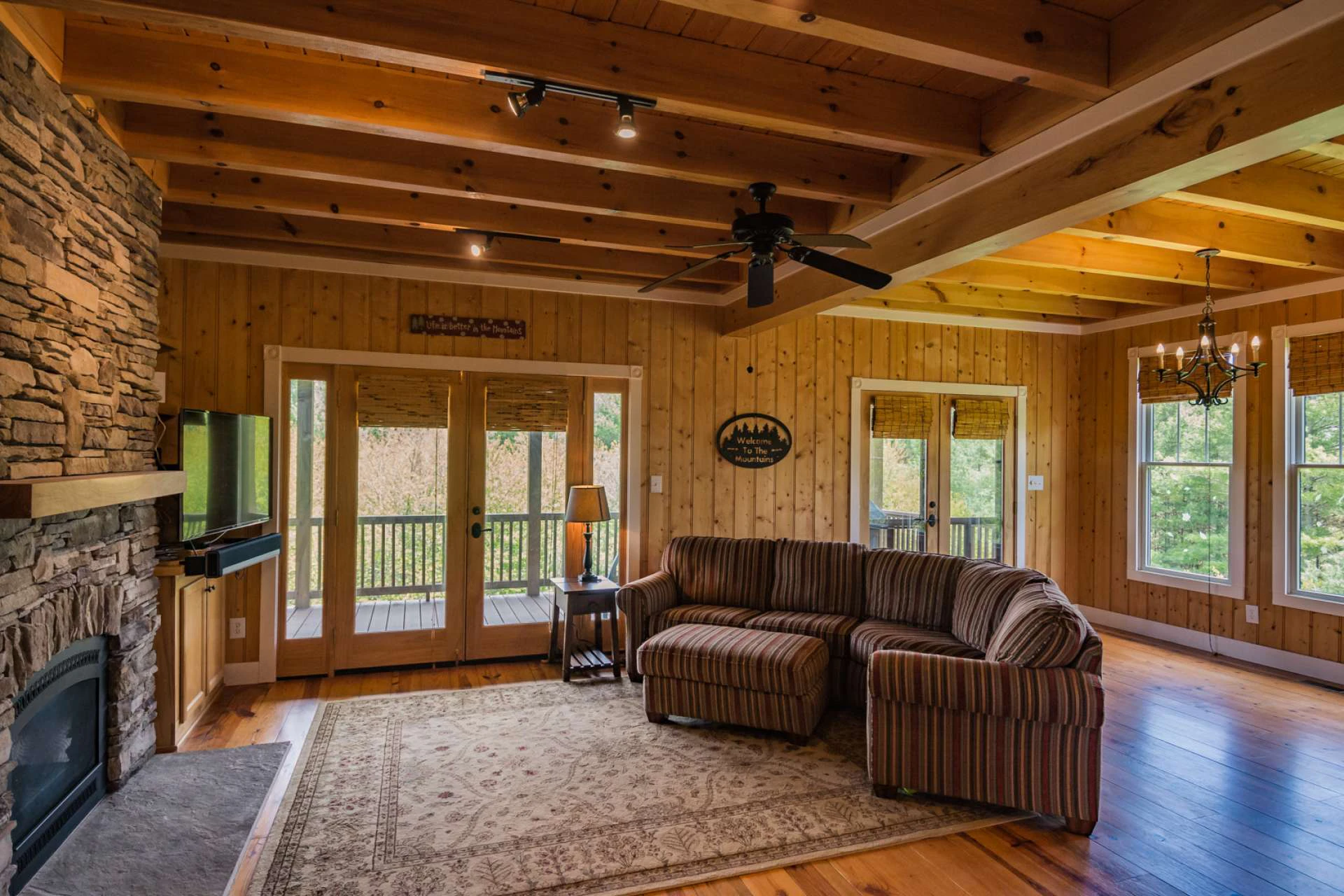 Image number 12 for the current listing