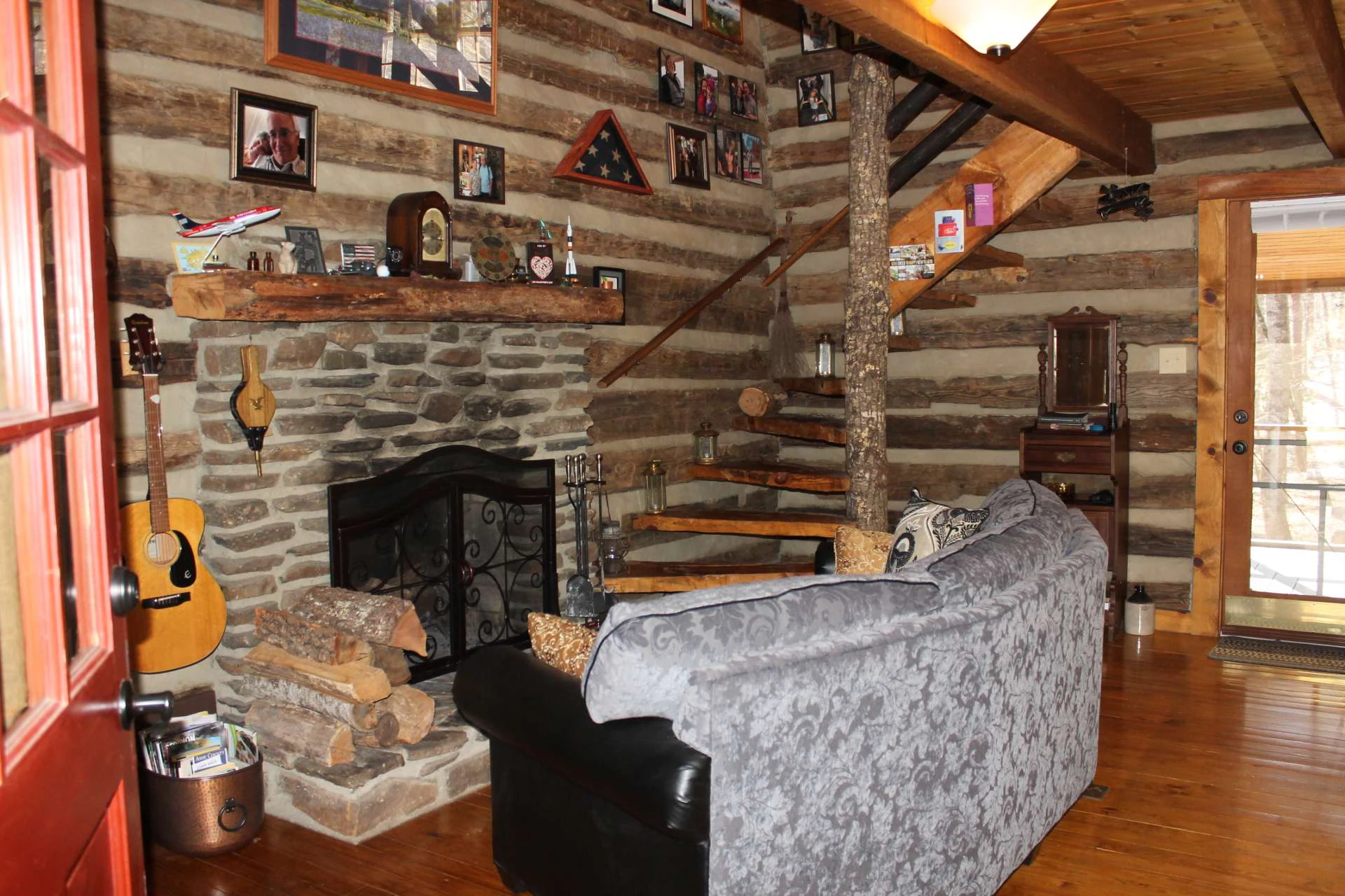 Image number 20 for the current listing
