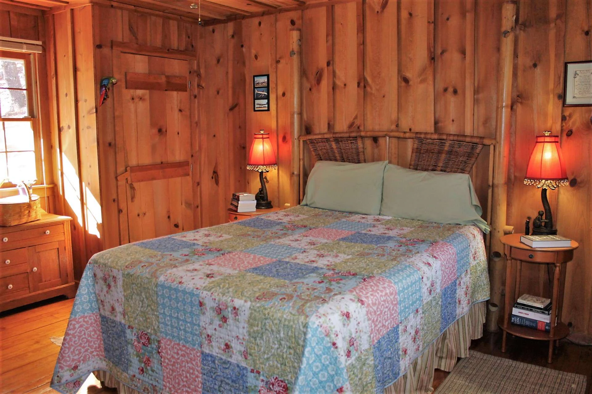 Image number 2 for the current listing