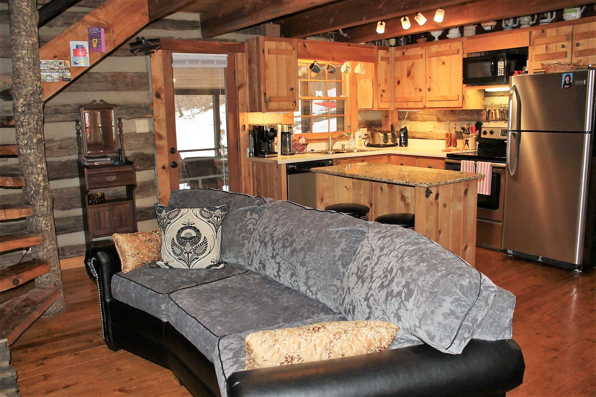 Image number 13 for the current listing