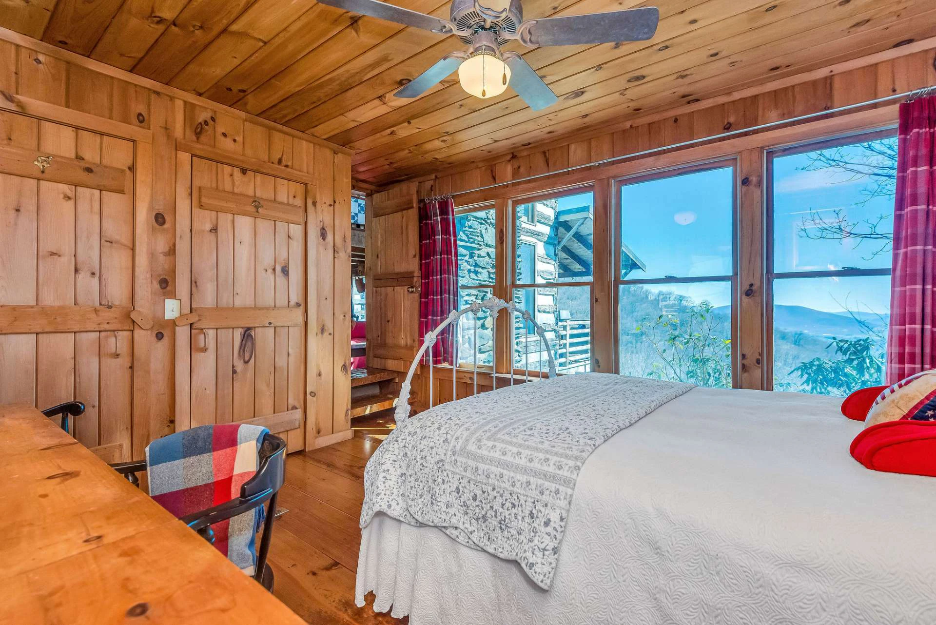 Image number 5 for the current listing