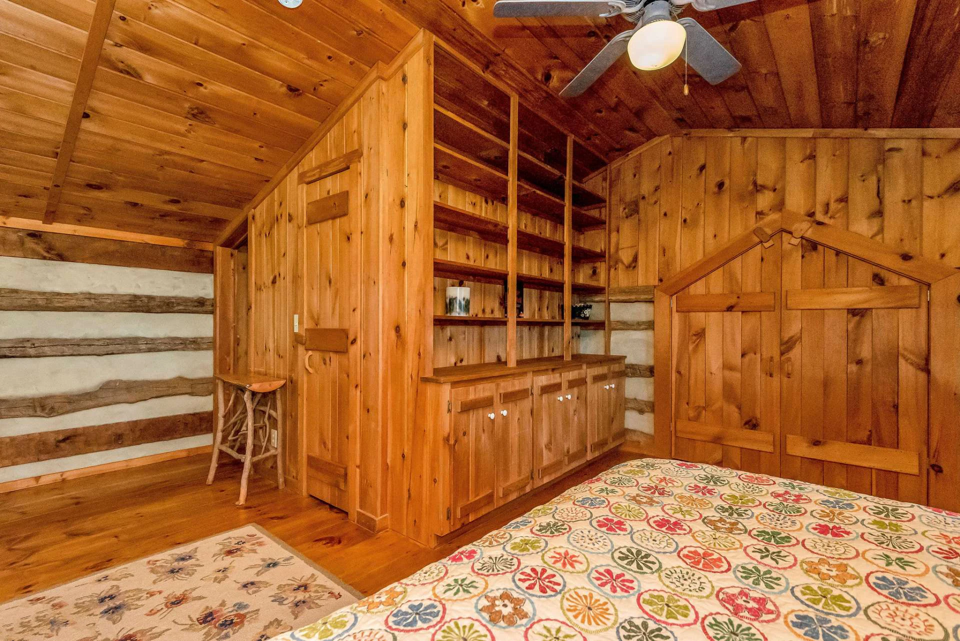 Image number 8 for the current listing