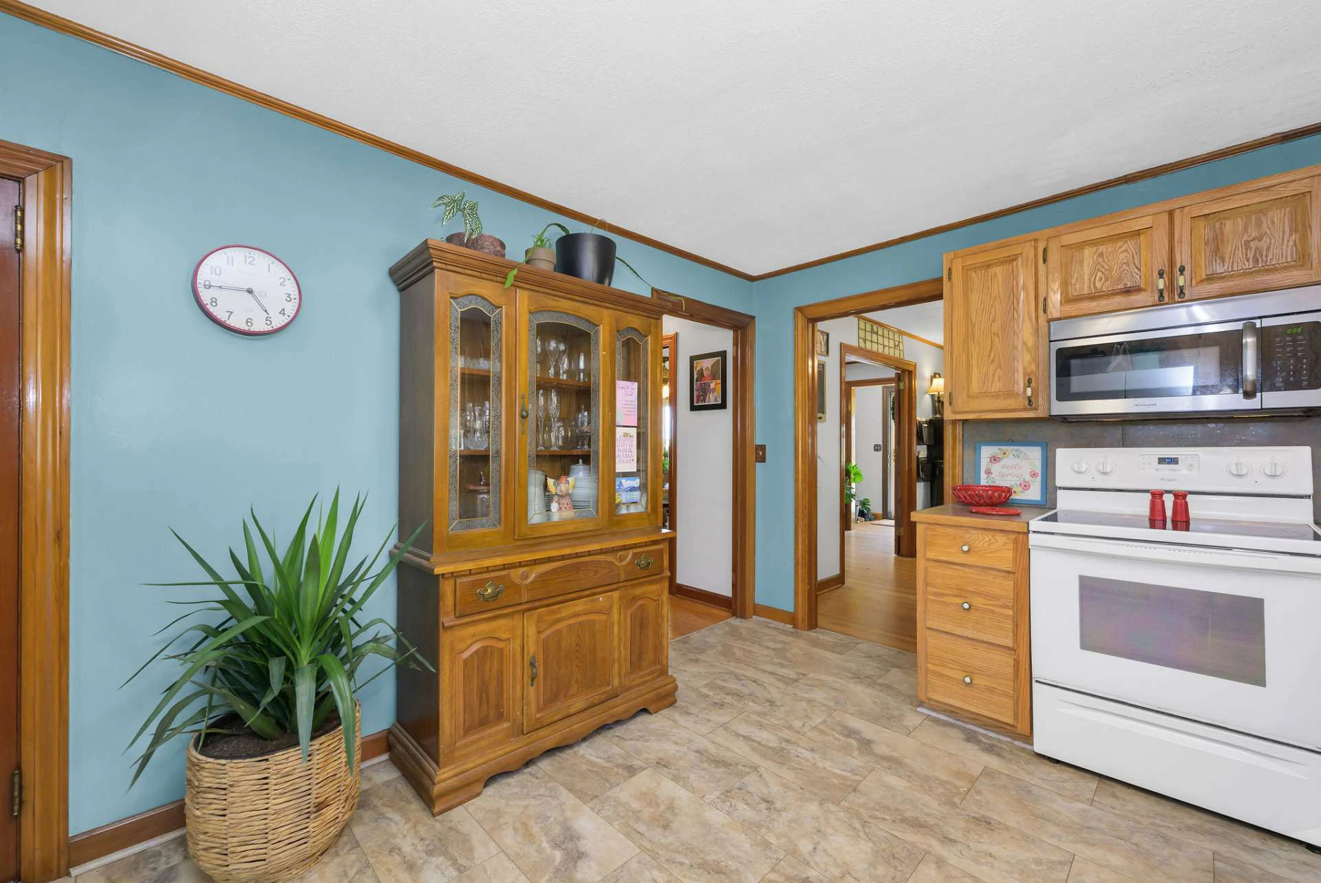 Image number 8 for the current listing
