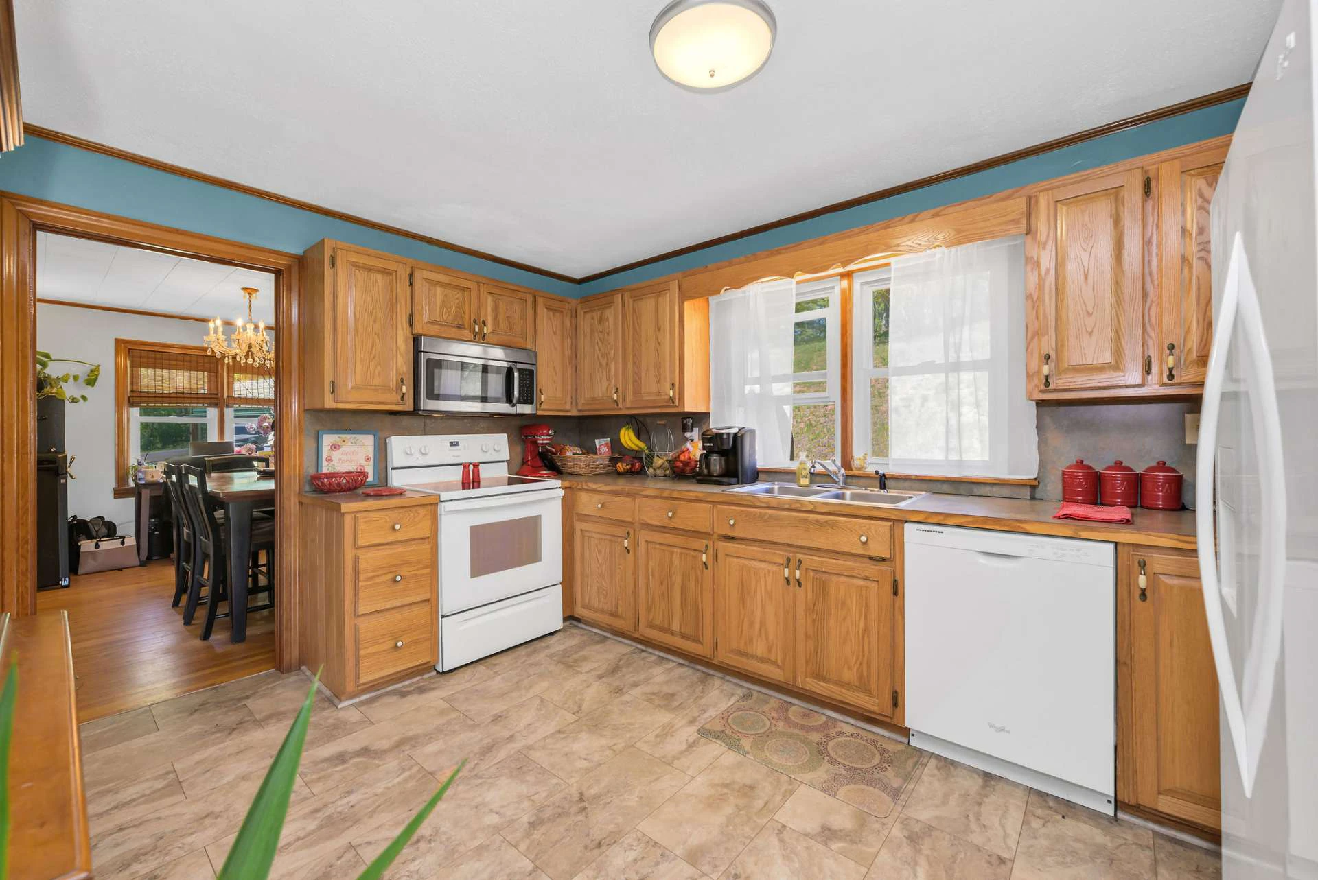 Image number 9 for the current listing
