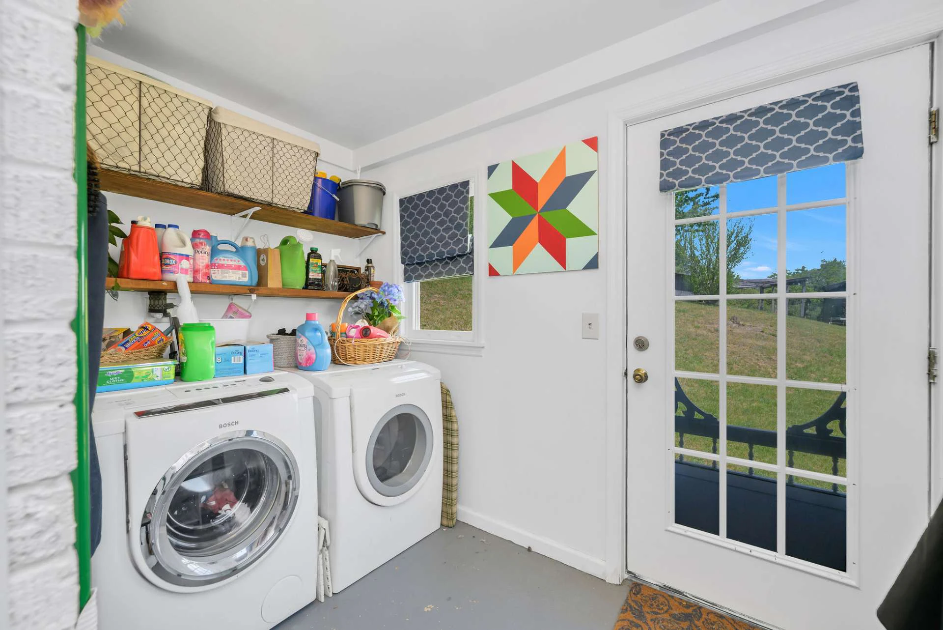 Image number 14 for the current listing
