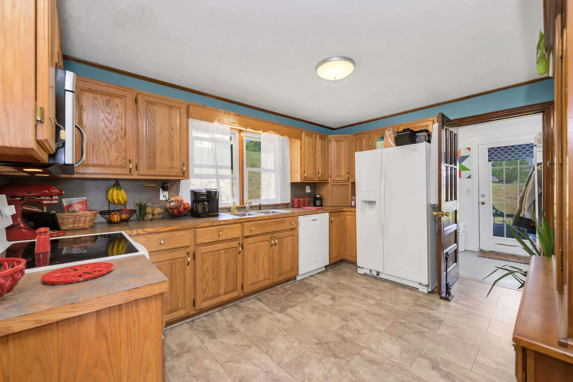 Image number 12 for the current listing