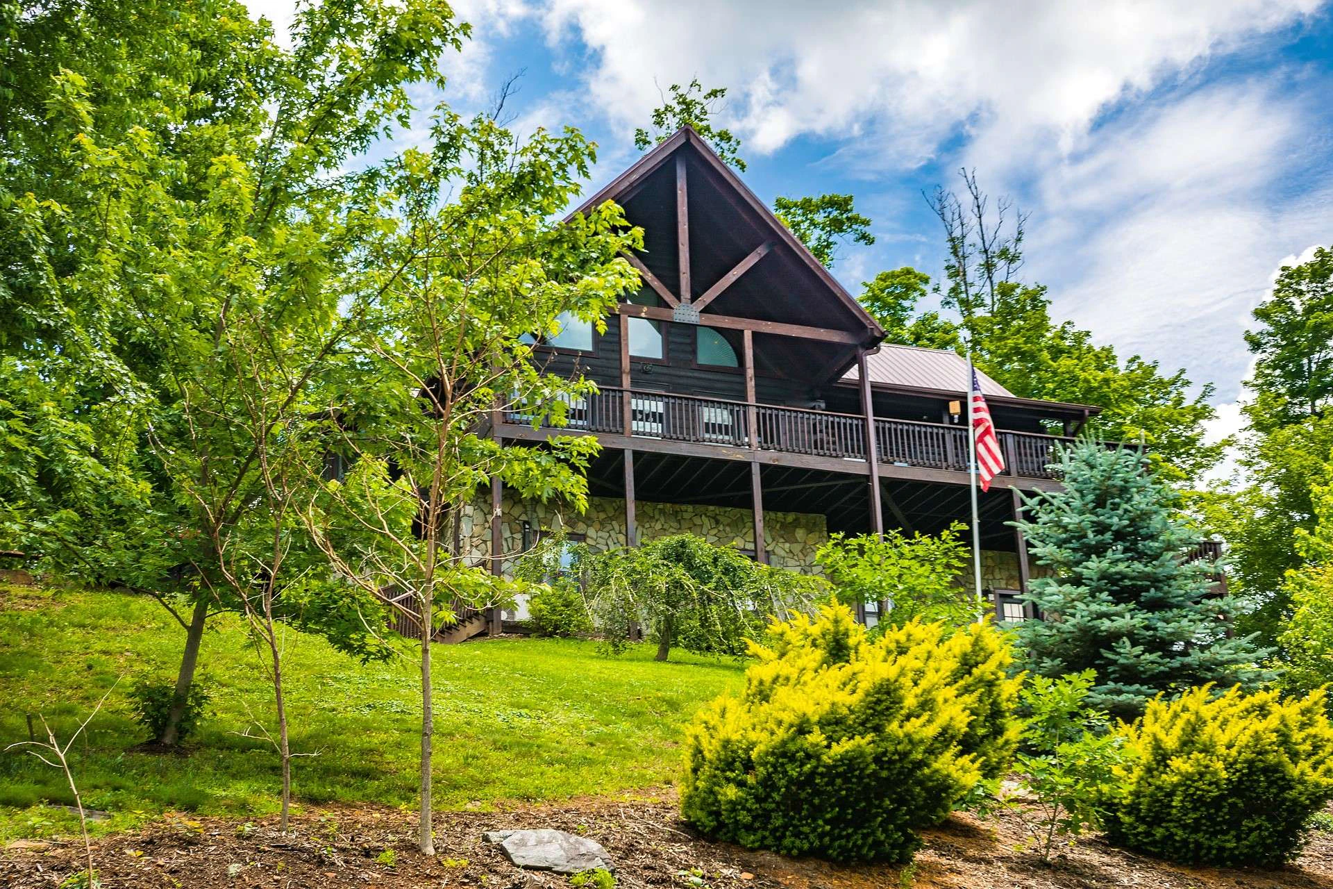 Image number 3 for the current listing