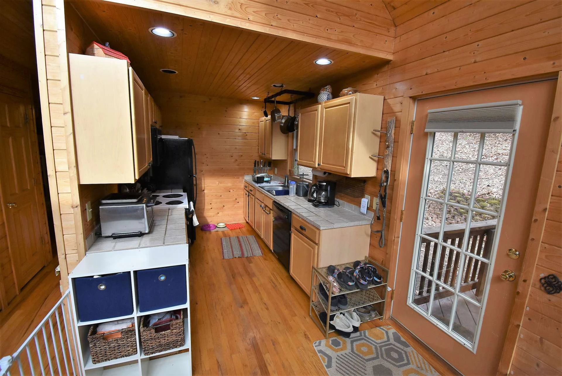 Image number 12 for the current listing