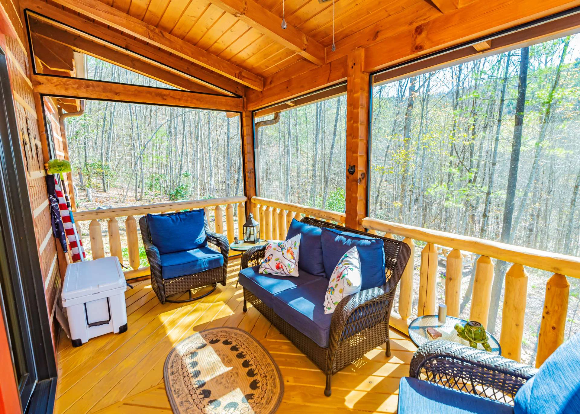 Image number 2 for the current listing