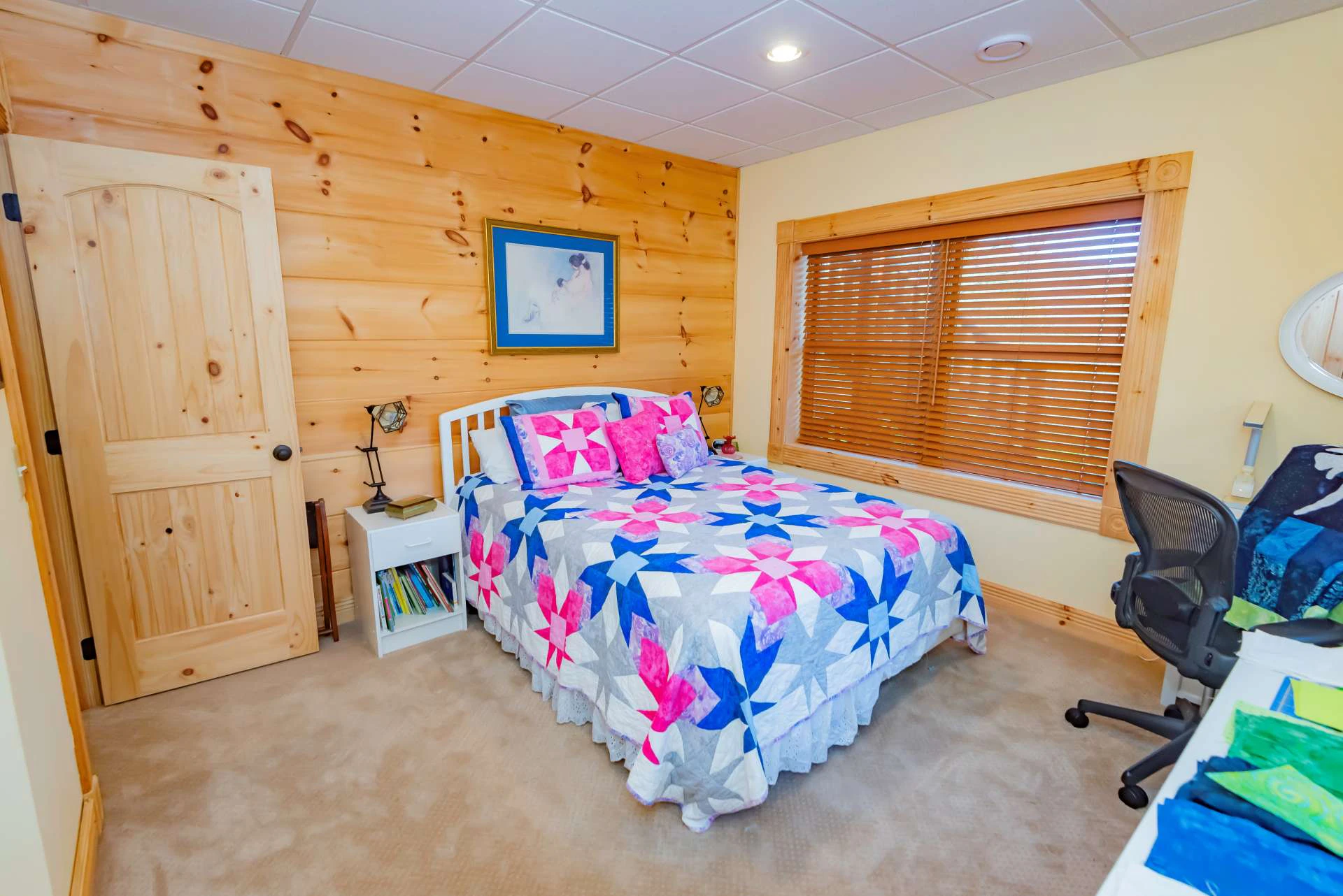 Image number 4 for the current listing