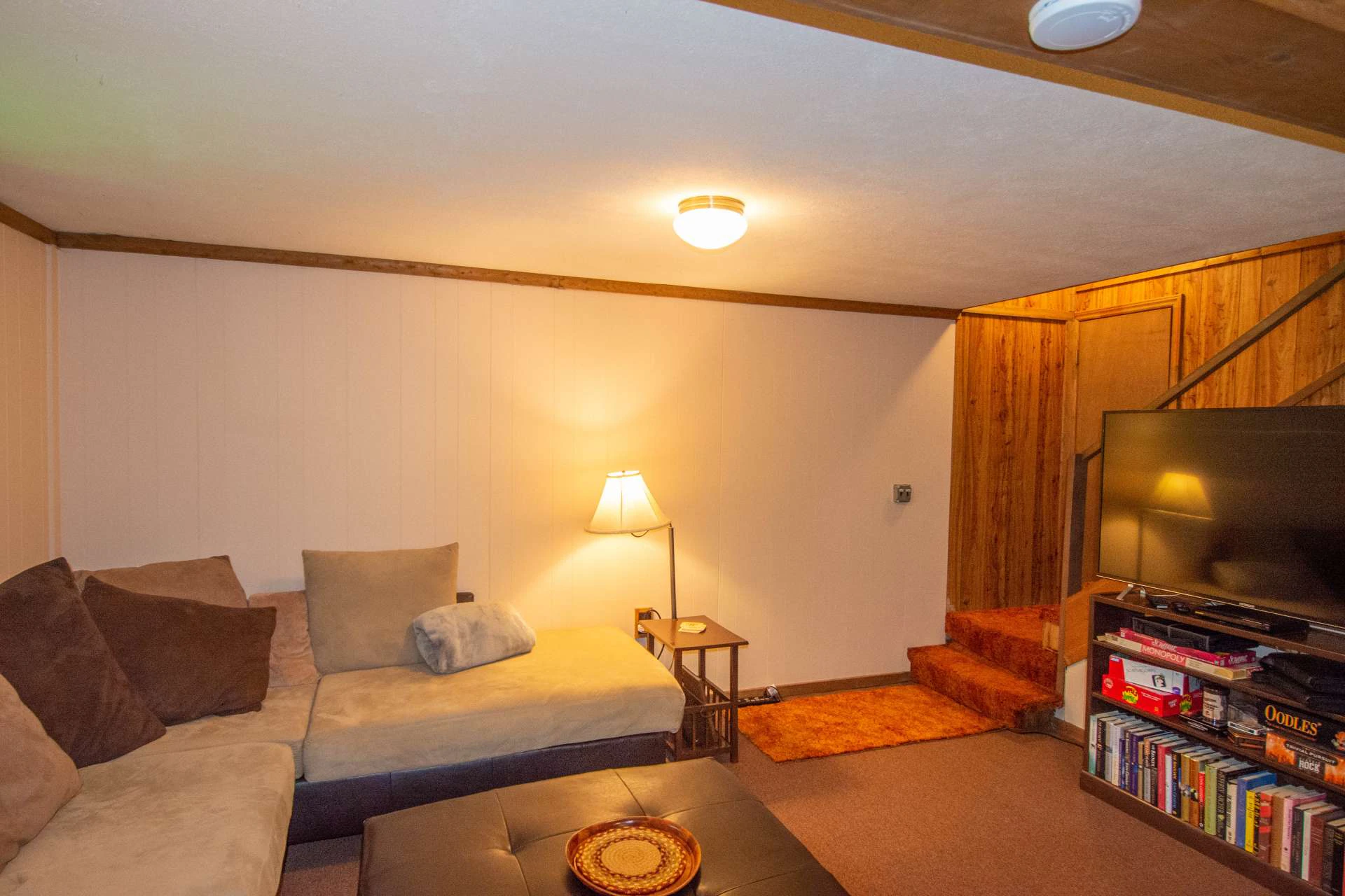 Image number 3 for the current listing