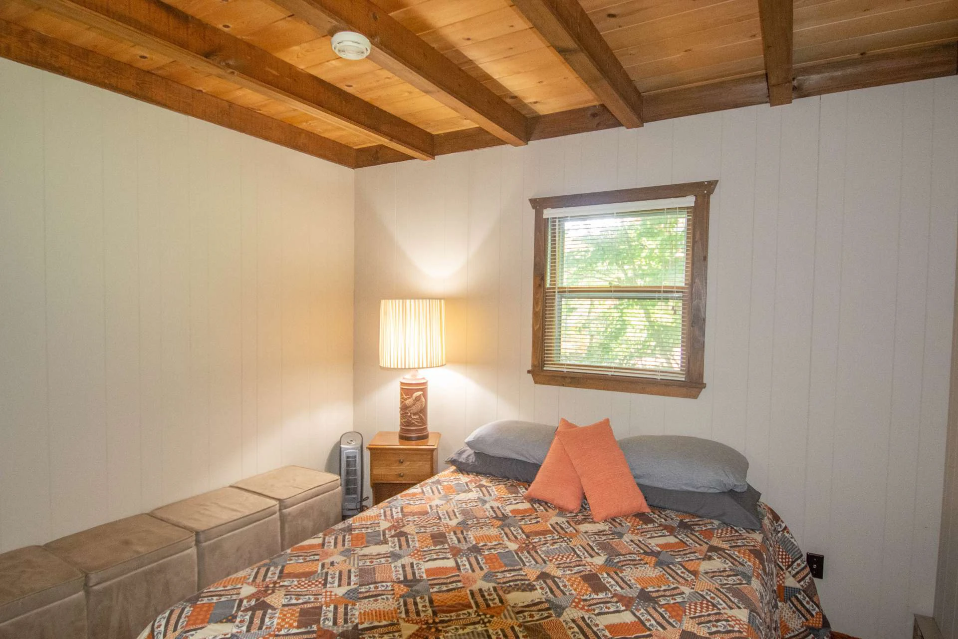 Image number 2 for the current listing